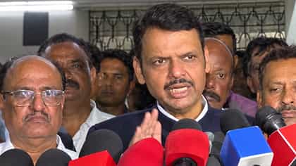बंडखोर अनिल सोलेंचा सर्वात मोठा निर्णय, फडणवीस यांनी भेट घेताच....