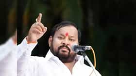 मंगेश चिवटेंच्या उमेदवारीवर शहाजी बापू पाटलांचा यू-टर्न, विरोध मागे घेऊन प्रचारात सक्रिय