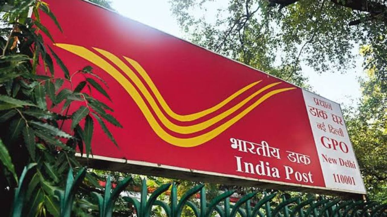 खाते एकट्याने, दोन किंवा तीन जणांनी संयुक्तपणे किंवा पालक अल्पवयीन मुलांसाठीही उघडू शकतात.