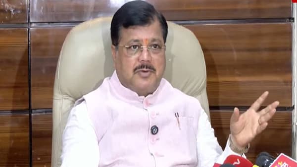 रामदास भाईंनी सुपाऱ्यांबद्दल बोलावं तर त्यांचा इतिहास...; ऑडिओ क्लिपने महायुतीमध्ये वातावरण तापलं, दरेकरांनी सगळंच काढलं, शिंदे गटाला मोठा इशारा
