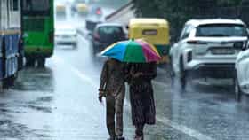 Maharashtra Rain Update : विजांचा कडकडाट, ढगांचा गडगडाट, पुढचे 4 दिवस महत्त्वाचे; पावसासाठी पोषक स्थिती, IMD चा अंदाज समोर!
