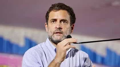 मोठी बातमी! राहुल गांधींच्या ताफ्याचा अपघात, 5 गाड्या धडकल्या.