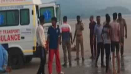 रायगडच्या दिवेआगारमध्ये मोठी दुर्घटना, समु्द्रात आठ विद्यार्थी बुडाले.