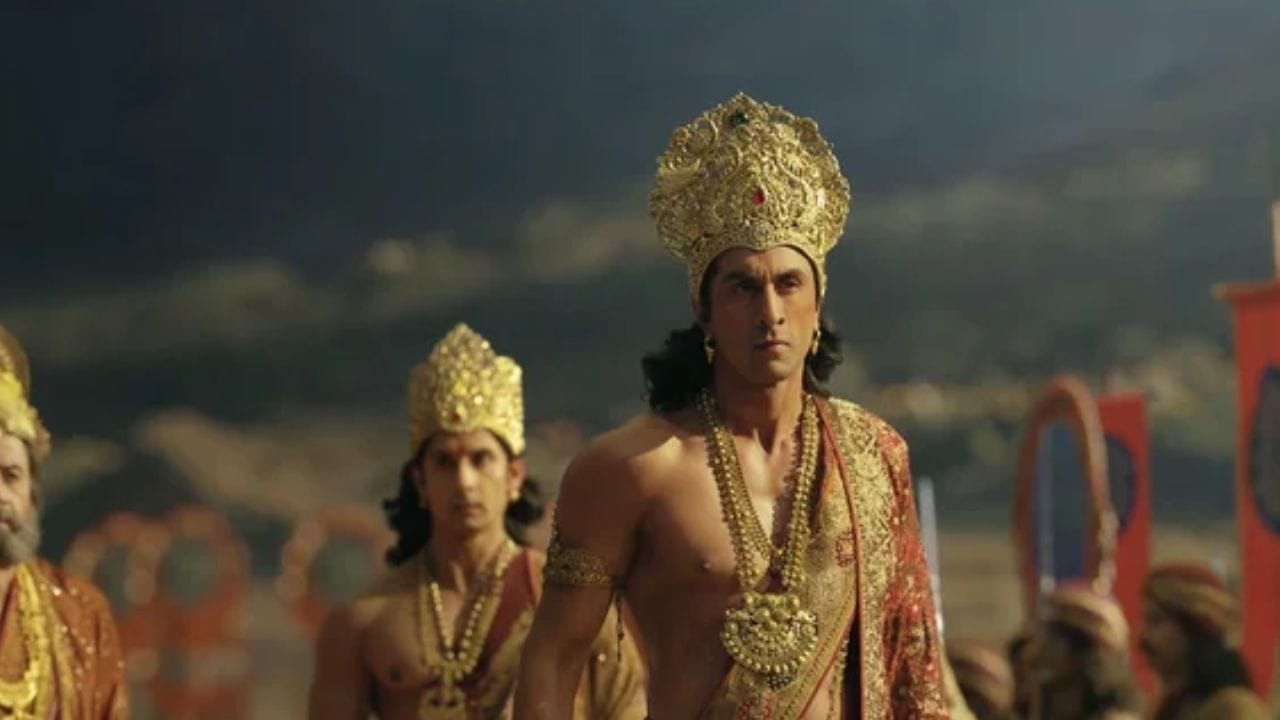 चित्रपटाच्या भारतातील ॲडव्हान्स बुकिंगपूर्वीच अमेरिका, कॅनडा, ब्रिटन आणि ऑस्ट्रेलिया या देशांमध्ये तिकीट विक्रीला सुरुवात झाली होती. या चार देशांमधील सुरुवातीच्या आकडेवारीमुळे चित्रपटाच्या परदेशातील कमाईकडे सर्वांचे लक्ष लागले आहे.