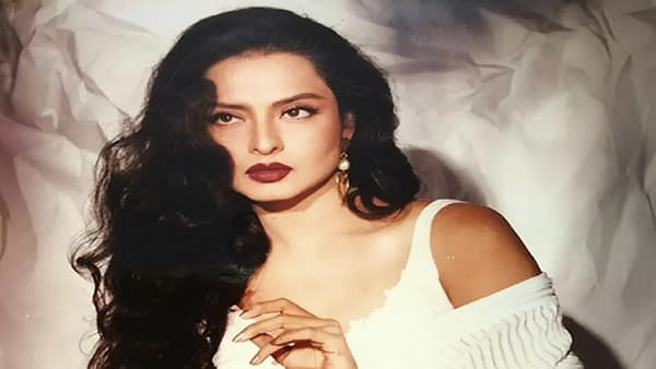 Rekha: रेखा यांनी या प्रसिद्ध अभिनेत्यासोबत उरकलेलं लग्न! पण नवरा मानण्यास दिलेला स्पष्ट नकार, कारण...