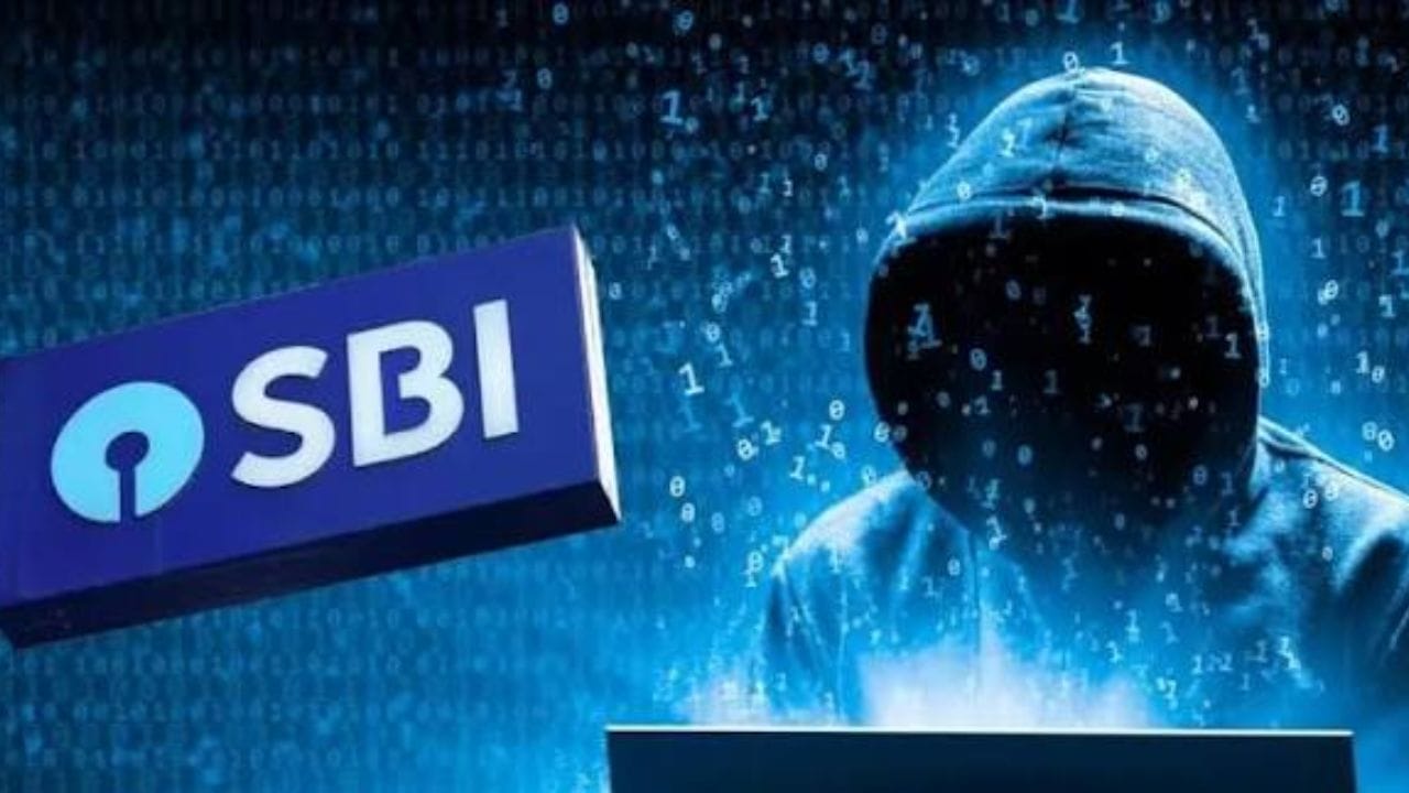 संभाव्य डेटा लीकबाबत विविध संस्थांकडून अलर्ट मिळाल्यानंतर SBI ने या प्रकरणाची दखल घेतली आहे. ग्राहकांचे हित आणि बँकिंग सेवांची सुरक्षितता कायम ठेवण्यासाठी आवश्यक उपाययोजना केल्या जात असल्याचे बँकेने स्पष्ट केले.