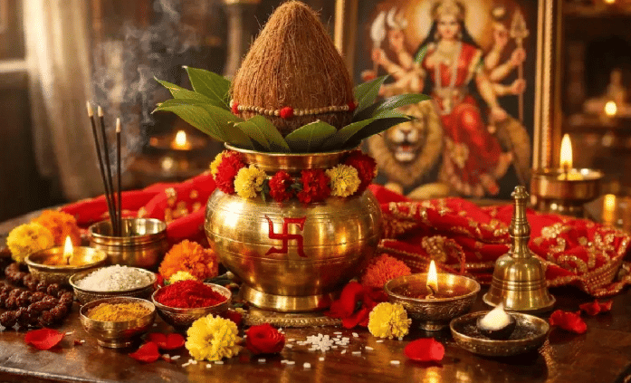 बहुरा गावातील या पूजेचे वैशिष्ट्य म्हणजे हा भाग मुस्लिमबहुल आहे. तरीही येथे दुर्गापूजेची परंपरा उत्साहाने जपली जाते. धर्म वेगवेगळे असले, तरी स्थानिक नागरिक एकत्र येऊन उत्सव साजरा करतात. परस्पर सहकार्यामुळे गावातील सांस्कृतिक वारसा एका पिढीकडून दुसऱ्या पिढीकडे पोहोचत आहे.