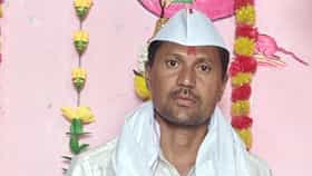 शेतकऱ्याच्या मृत्यूनंतर भाजप किसान मोर्चा आक्रमक; कर्जमाफीच्या यादीवरून बँक व्यवस्थापनाला जाब, रोहित पवारांचाही जिल्हाधिकाऱ्यांना फोन