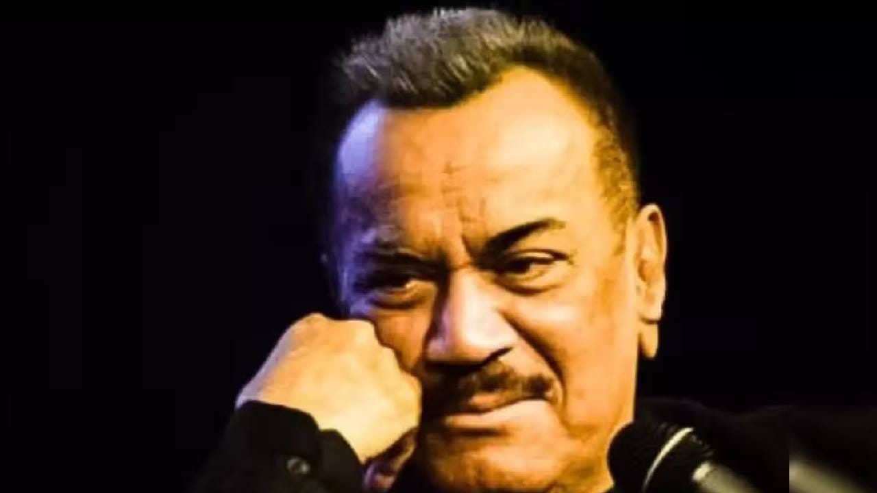 आधी नाना पाटेकर अन् आता..; अत्यंत खास व्यक्तीला गमावल्यानंतर शिवाजी साटम भावूक, म्हणाले 'आयुष्यातील सर्वात मोठं पर्व संपलं..' आधी नाना पाटेकर अन् आता..; अत्यंत खास व्यक्तीला गमावल्यानंतर शिवाजी साटम भावूक, म्हणाले 'आयुष्यातील सर्वात मोठं पर्व संपलं..'