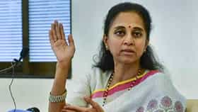 Supriya Sule : शिक्षक पदवीधर मतदार संघ निवडणुकीसाठी जो निर्णय होईल तो..सुप्रिया सुळे यांचं महत्वाचं वक्तव्य