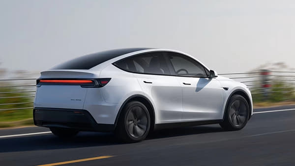 फक्त 6 लाखात घरी आणा Tesla ची ही कार, भारतीयांसाठी खास ऑफर