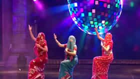 डोक्यावर पदर घेऊन 3 सुनांनी केला डान्स, सर्वांनीच केलं प्रचंड कौतुक, आता पाहण्यासाठी उडाली झुंबड