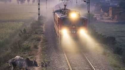 पहाटे 3 वाजताच रेल्वेचा हॉर्न का ऐकू येतो? कारण जाणून थक्क व्हाल!.