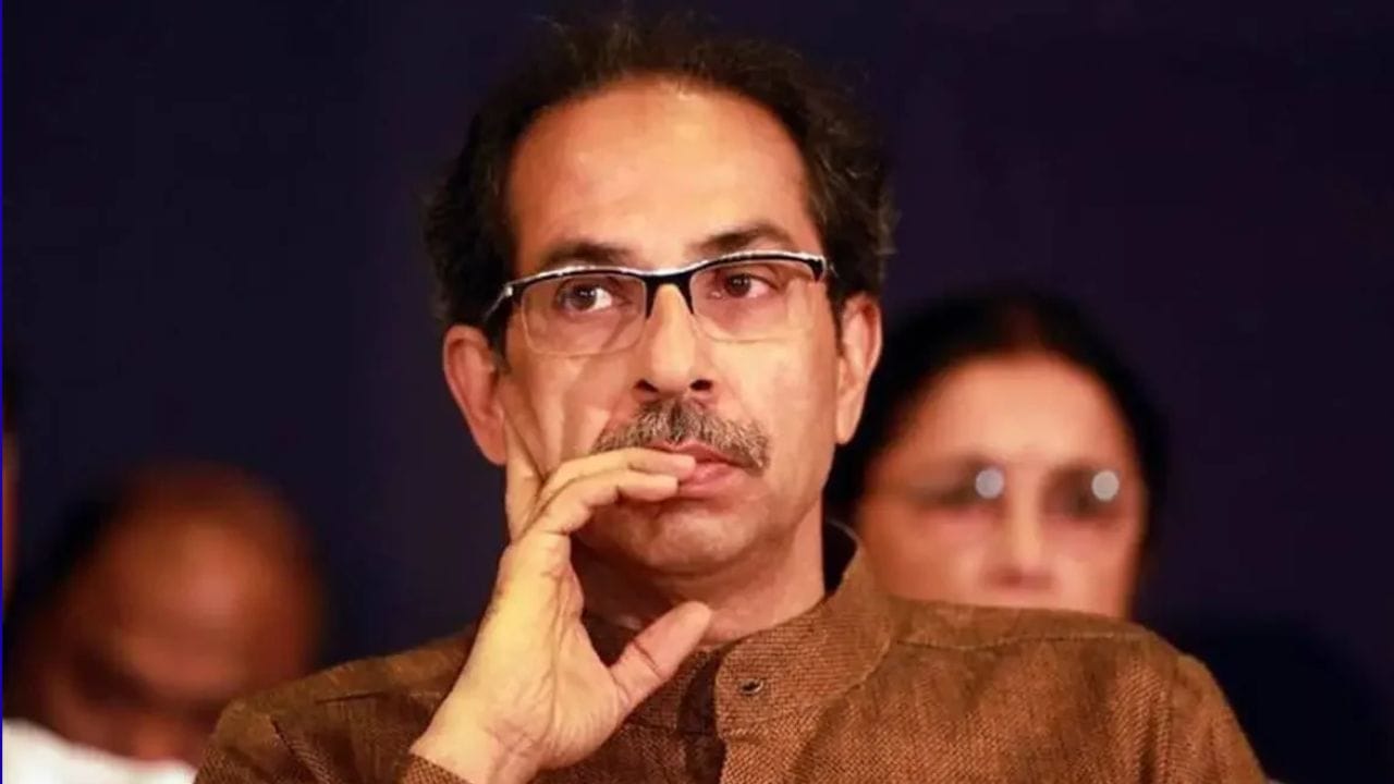 ठाकरे गटाला सर्वात मोठा धक्का! पक्षातील नेत्याचं नगरसेवक पद हातून निसटणार, मुंबईत शिंदेंची ताकद वाढणार ठाकरे गटाला सर्वात मोठा धक्का! पक्षातील नेत्याचं नगरसेवक पद हातून निसटणार, मुंबईत शिंदेंची ताकद वाढणार