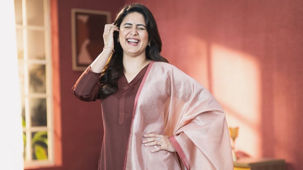 “कलाकार म्हणून मला ते एक्सप्लोर करण्याची इच्छा अजून झालेली नाही. मी हे कधीच करणार नाही असंही म्हणत नाही, पण मला आत्ता त्याची गरज वाटत नाही,” असं वैदेही म्हणाली. तिच्या मते, प्रत्येक कलाकाराचा आपल्या कामाबाबत वैयक्तिक निर्णय असू शकतो.