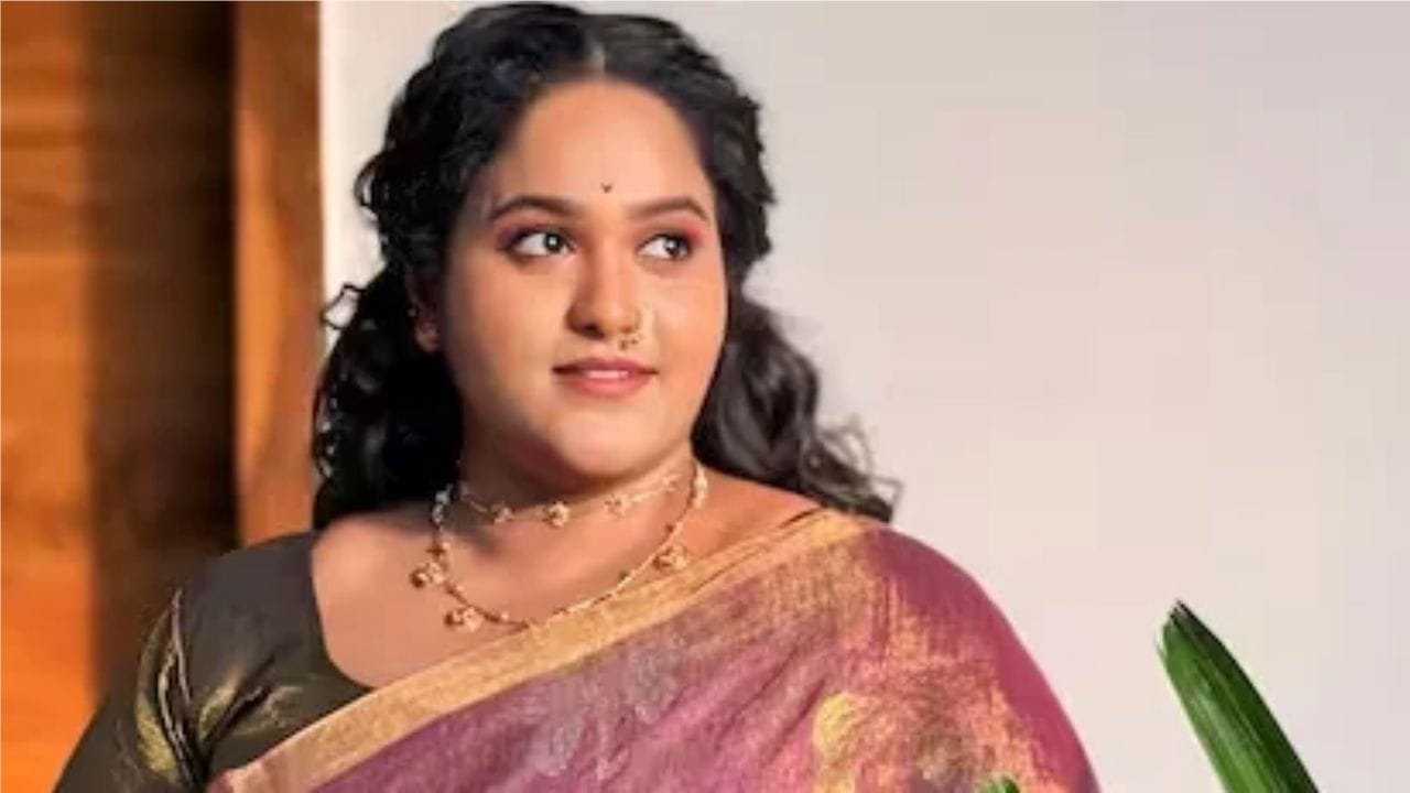 वजन कमी करण्यासाठी मी माझ्या आवडत्या पदार्थांपासून दूर राहत होते. डॉक्टरांनी जो काही डाएट मला दिला, तो मी फॉलो केला. वजन कमी करण्यासाठी सर्वात महत्वाचे म्हणजे मी माझे आवडते पदार्थ खाणे सोडले.