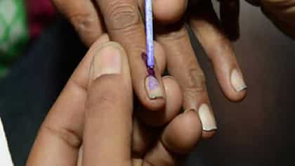 Pune Teacher Constituency Result : पुणे शिक्षक मतदारसंघात कोण उधळणार विजयाचा गुलाल? उद्या मतमोजणी, निकालाकडे राज्याचं लक्ष