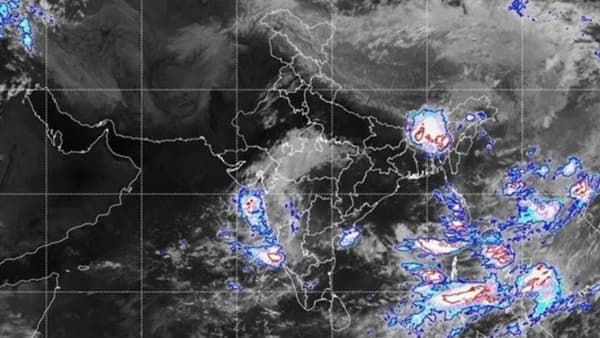 राज्यात मागील काही दिवसांपासून पावसाने पाठ फिरवली. त्यातच मोठी अपडेट येत आहे. ऑक्टोबर हीट वाढताना दिसत आहे. यादरम्यामनच पुन्हा पावसाचा इशारा देण्यात आला.
