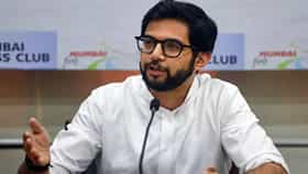 Aditya Thackeray : ठाण्यातील निवासी भागातून AI डेटा सेंटर हटवा; आदित्य ठाकरेंचं मुख्यमंत्री फडणवीसांना पत्र