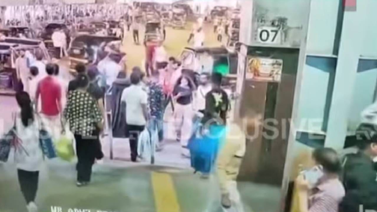 Tiger Shroff Case : टायगर श्रॉफ प्रकरणात मोठी अपडेट समोर; बाईक अंधेरीत पार्क, ट्रेनने पळाले अन्…..