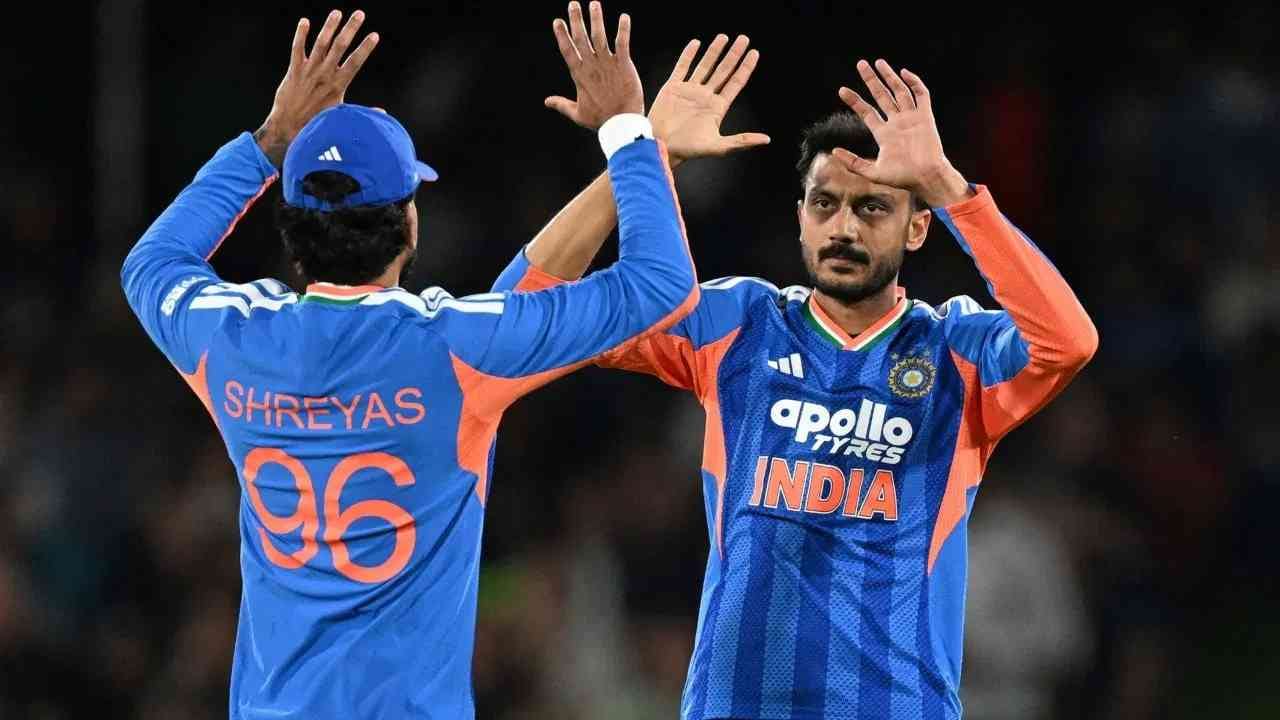 या मैदानावर टिम इंडियाचा शानदार रेकॉर्ड होता. भारत इथे तीन सामने खेळला आणि तिन्ही सामने जिंकले. तिन्हीवेळा न्यूझीलंडला हरवलं. त्यामुळे ऑकलंडचं ईडन पार्क मैदान भारतासाठी लकी ठरलं आहे.  (Photo: PTI)