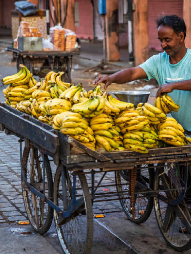 केमिकल वापरून पिकवलेली केळी कशी ओळखायची?