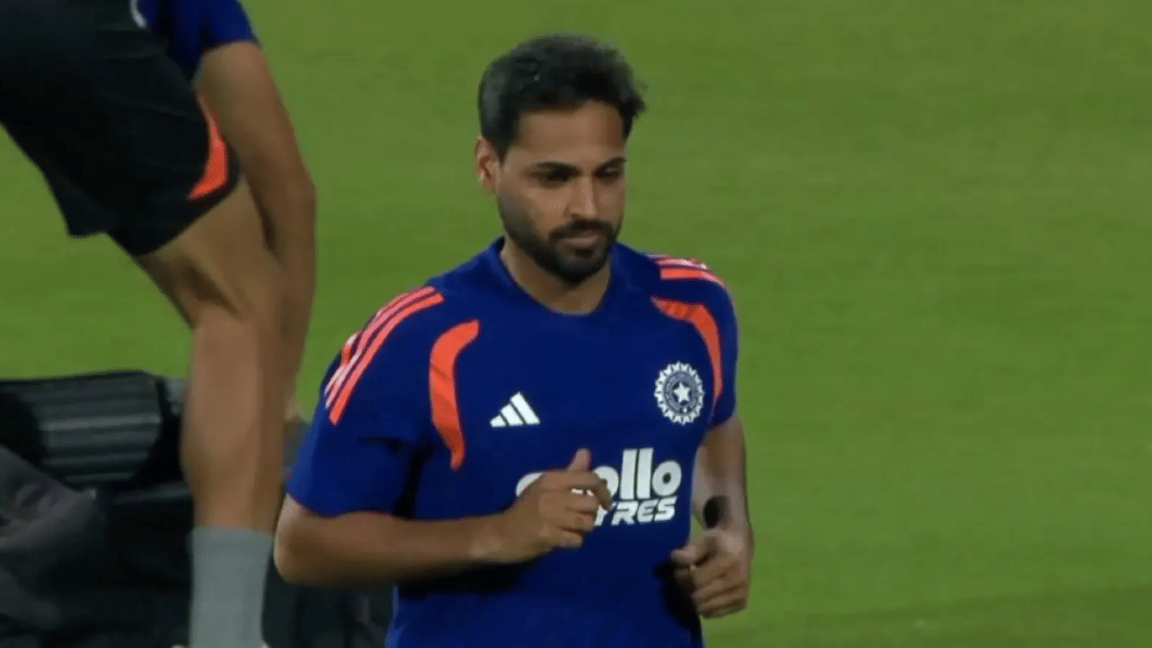 Bhuvneshwar Kumar: याला म्हणतात Aura! भुवीने मैदानात पायही ठेवला नाही तरीही रेकॉडब्रेक कामगिरी करुन गेला