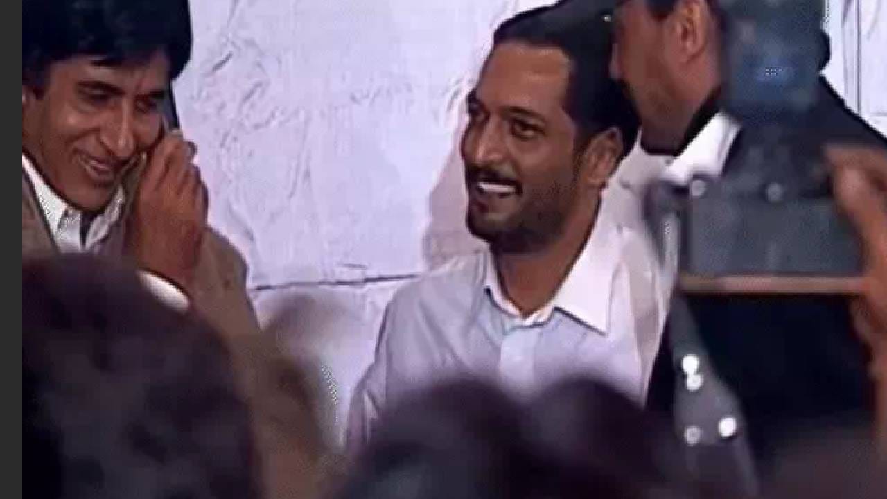 अमिताभ बच्चन यांनी १९९९ मध्ये प्रदर्शित झालेल्या ‘कोहराम’ चित्रपटाच्या कार्यक्रमातील एक व्हिडिओही शेअर केला होता. या व्हिडिओमध्ये अमिताभ बच्चन, नाना पाटेकर आणि जॅकी श्रॉफ एकत्र दिसतात. यावेळी बिग बी यांनी नाना पाटेकर यांना प्रेमाने मिठी मारली होती. दुसऱ्या एका व्हिडिओमध्ये नाना पाटेकर अमिताभ बच्चन यांना पुढील २५ वर्षे ‘कौन बनेगा करोडपती’चे सूत्रसंचालन करत राहण्याची विनंती करतात. त्यानंतर ते गंमतीने म्हणतात, “त्यानंतर मी सांभाळून घेईन!” नानांचे हे बोलणे ऐकून अमिताभ बच्चन खळखळून हसतात.