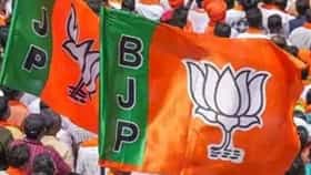 मोठी राजकीय घडामोड! भाजपच्या बड्या नेत्याने घेतली माजी मुख्यमंत्र्यांची भेट, लवकरच...