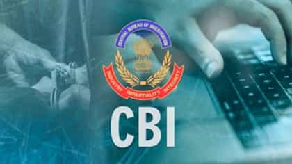 सीबीआयचे ८१.६६ कोटींच्या बँक घोटाळ्याप्रकरणी छापे, काय नेमके प्रकरण ?.