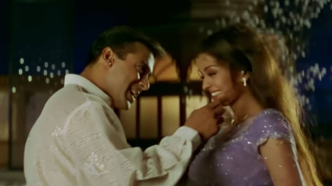 या गाण्याच्या गीताच्या शब्दांत प्रेमाची जाणीव आहे, तर त्याची धून ऐकणाऱ्यांना वेगळ्याच जगात घेऊन जाते. गाण्याची खासियत म्हणजे त्यात रोमान्स अतिशय सुंदर रीतीने सादर केला आहे. आवाज, संगीत आणि कलाकारांच्या अभिनयाचा मेळ त्याला संस्मरणीय बनवतो.