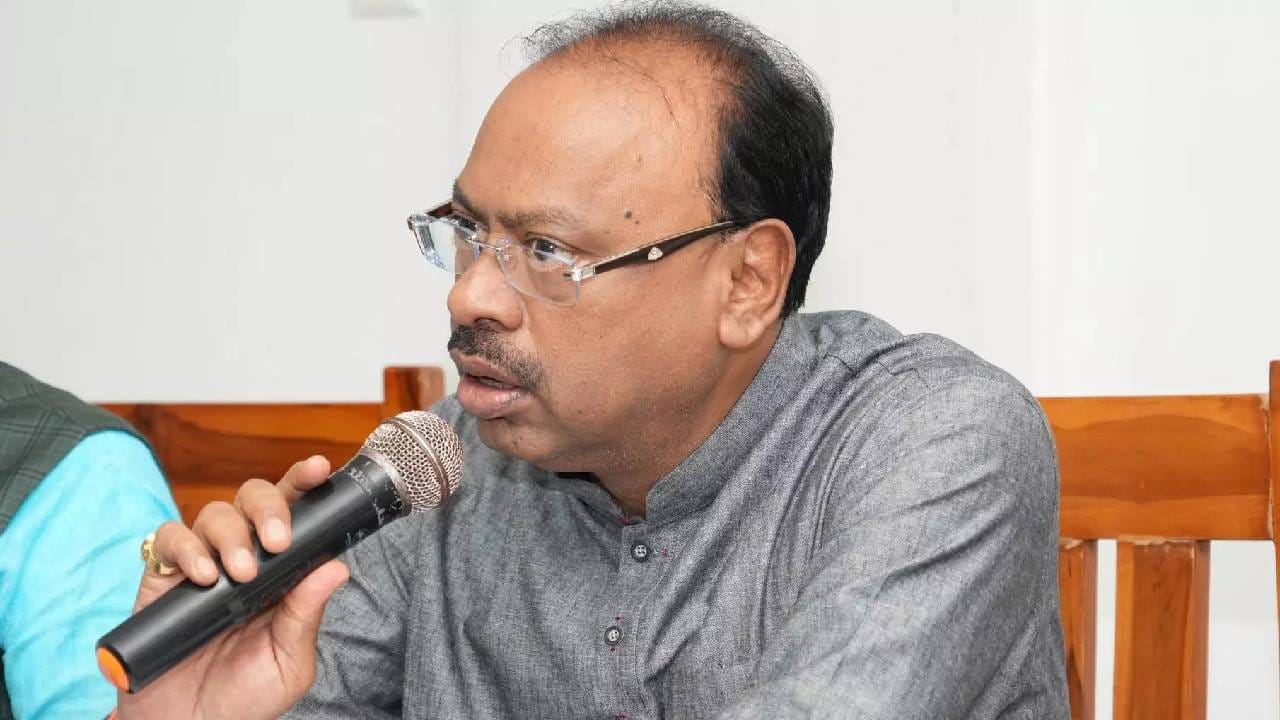 Chandrshekhar Bawankule : 50 वर्षांपासून प्रलंबित प्रश्न अखेर सुटला; सूर्या प्रकल्पग्रस्तांना मिळणार प्रॉपर्टी कार्ड अन्…...