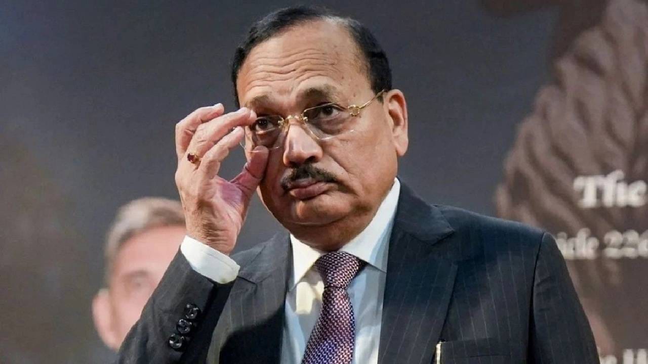 काही बाहेरच्या शक्तींमुळे... सरन्यायाधीश थेटच बोलले; एका कार्यक्रमात मोठं विधान काही बाहेरच्या शक्तींमुळे... सरन्यायाधीश थेटच बोलले; एका कार्यक्रमात मोठं विधान