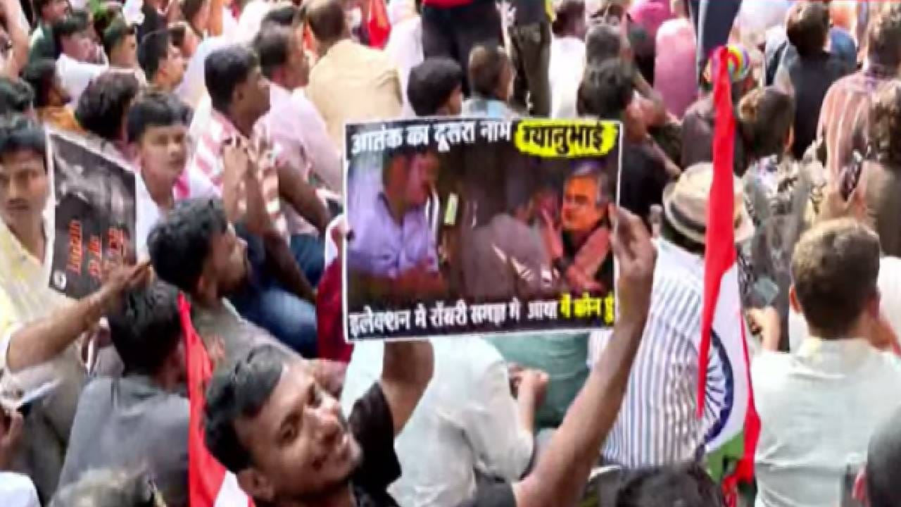 आंदोलनाच्या पार्श्वभूमीवर शिवाजी पार्क परिसरात मोठा पोलीस बंदोबस्त तैनात करण्यात आला. आयोजकांना आंदोलनासाठी पोलिसांकडून परवानगी नाकारण्यात आल्याची माहिती समोर आली होती. तसेच, परिसरातील काही स्थानिकांनीही या आंदोलनाला विरोध केल्याचं सांगण्यात आलं होतं. खबरदारीचा उपाय म्हणून पोलिसांनी अतिरिक्त सुरक्षा व्यवस्था केली आहे. ज्ञानेश कुमार यांचा राजीनामा होईपर्यंत शांत बसणार नाही, अशी भूमिका सीजेपीने घेतली आहे.
