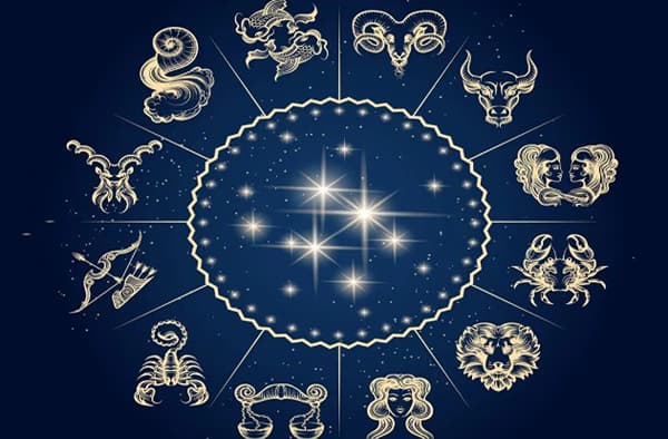 Today Horoscope 15 October 2026 : मेष राशीच्या व्यक्तींना आज करिअरमध्ये पुढे जाण्यासाठी नवीन संधी मिळू शकतात. नवीन व्यवसाय सुरू करण्याचा विचार असेल, तर अनुभवी व्यक्तीचा सल्ला तुमच्या शंका दूर करू शकतो. नोकरीच्या शोधात असलेल्यांना मेहनतीचे सकारात्मक परिणाम मिळण्याची शक्यता आहे. प्रेमसंबंधांत स्वतःचा आत्मसन्मान जपा आणि रखडलेली कामे वेळेत पूर्ण करण्यावर भर द्या.
