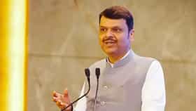 मोठी बातमी! एमपीएससी विद्यार्थ्यांच्या आंदोलनाला अखेर मोठं यश, मुख्यमंत्री फडणवीसांकडून राज्यपालांना समिती गठीत करण्याची शिफारस