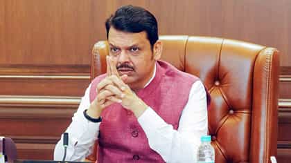 मोदींचं काँग्रेसवरील ट्वीट फडणवीसांकडून आधी रिट्वीट मग डिलीट; नेमकं...-1791872