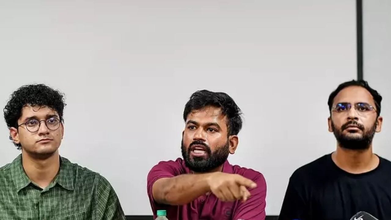 मीडिया रिपोर्टनुसार, काँग्रेसने मंगळवारी सीजेपीच्या नेत्यांना संपर्क करण्याचा प्रयत्न केला. राहुल गांधी यांच्या सूचनेनंतर सीजेपी आणि इतर नेत्यांना संपर्क साधण्याचा प्रयत्न झाला. यासाठी काँग्रेसचे वकील, सामाजिक कार्यकर्ते प्रशांत भूषण यांनी मध्यस्थीची भूमिका केली. त्यांनी अभिजीत दिपकेंना संपर्क साधावा, यासाठी आग्रह केला.