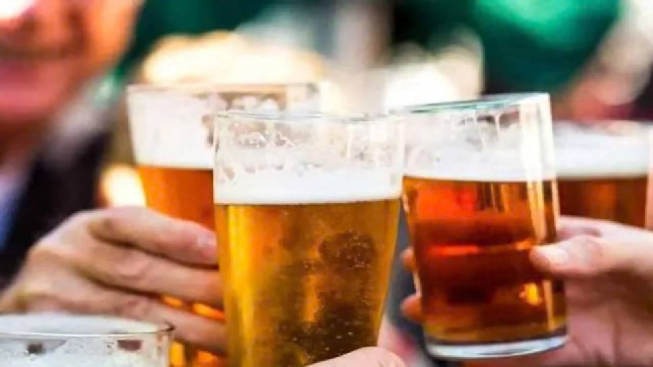 टीप- मद्यपान आरोग्यास हानिकारक असते. मद्यपान केल्यामुळे यकृत खराब होते. ही स्टोरी प्राथमिक माहितीवर आधारलेली आहे. मद्यापानास प्रोत्साहन देण्याचा आमचा हेतू नाही.