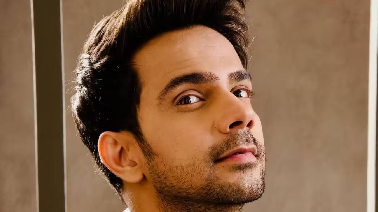 ऋषभने बालकलाकार म्हणून आणि तरुण अभिनेता म्हणून अनेक लोकप्रिय टीव्ही मालिकांमध्ये काम केले. ‘बेस्ट ऑफ लक निक्की’, ‘द सूट लाइफ ऑफ करण अँड कबीर’ आणि ‘आदत से मजबूर’ यांसारख्या मालिकांमधून तो प्रेक्षकांच्या भेटीला आला. याशिवाय त्याने वेब विश्वातही काम केलं असून ‘डिवोर्स के लिए कुछ भी करेगा’ या मालिकेत प्रमुख भूमिकेत दिसला होता.
