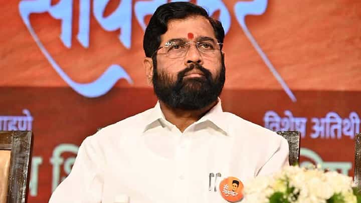 Mahayuti : Eknath Shinde : महायुतीत पुन्हा नाराजीचा सूर? मुख्यमंत्री फडणवीसांच्या बैठकीला शिंदेंची अनुपस्थिती, नेमकं कारण काय? Mahayuti : Eknath Shinde : महायुतीत पुन्हा नाराजीचा सूर? मुख्यमंत्री फडणवीसांच्या बैठकीला शिंदेंची अनुपस्थिती, नेमकं कारण काय?