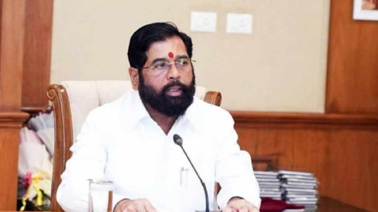 Amravati MLC Election Result 2026 Updates : महायुतीला मोठं टेन्शन, अमरावतीतून धडकी भरवणारे आकडे, शिंदेंचा बंडखोर मोठा गेम करणार, ऐनवेळी ट्विस्ट? Amravati MLC Election Result 2026 Updates : महायुतीला मोठं टेन्शन, अमरावतीतून धडकी भरवणारे आकडे, शिंदेंचा बंडखोर मोठा गेम करणार, ऐनवेळी ट्विस्ट?