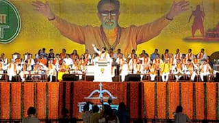 Eknath Shinde Melava : एकनाथ शिंदेंच्या शिवसेनेच्या दसरा मेळाव्यावर दुष्काळाचे सावट; अवघ्या अडीच तासांत आटोपणार…
