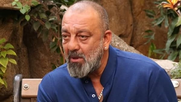 Sanjay Dutt : पोलिसांनी बेड्या घातल्या तेव्हा वडील... संजय दत्तने पहिल्यांदाच सांगितलं सत्य