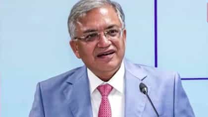 फॉर्म सिक्समध्ये बेकायदेशीर बदल सिद्ध; गांधींचा ज्ञानेश कुमारांवर.....