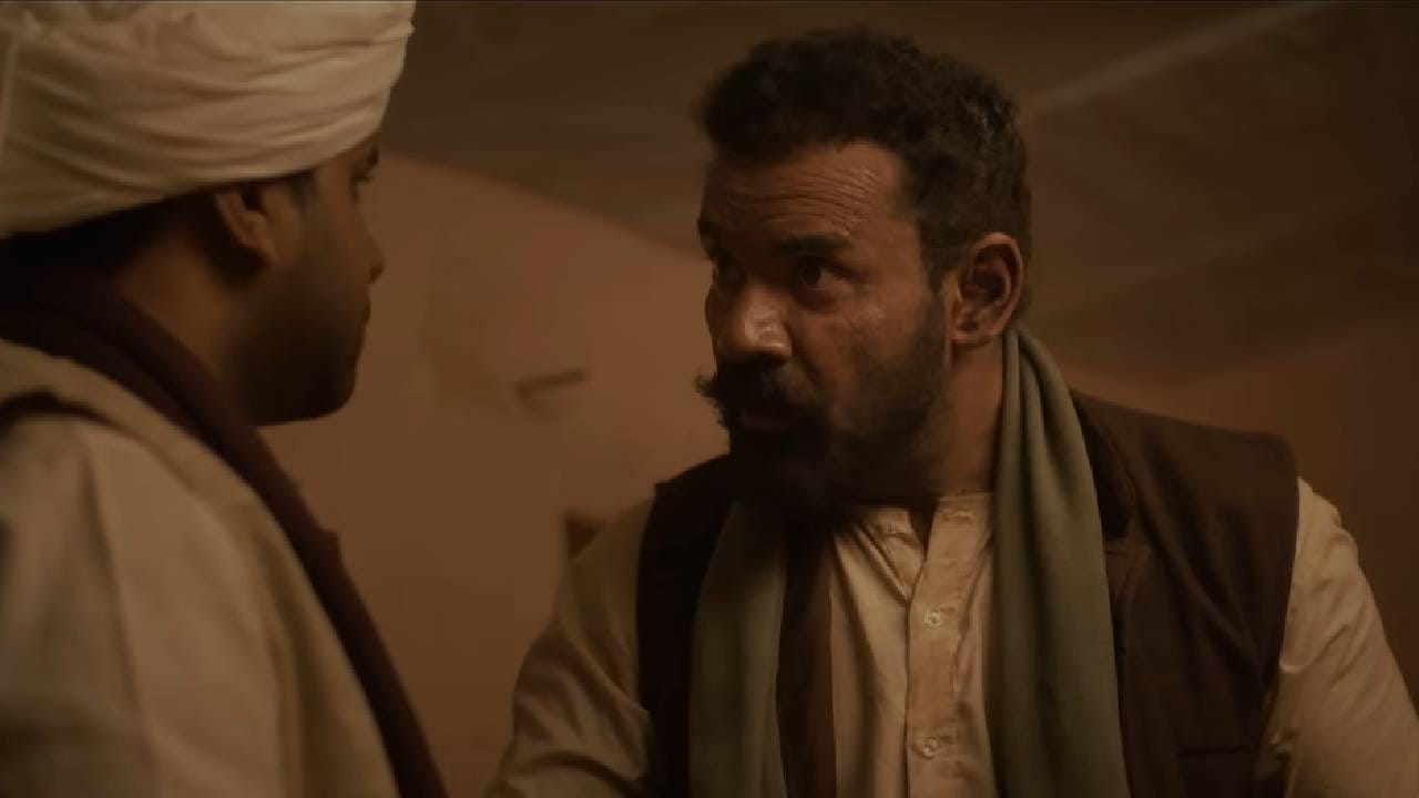 'सॅकनिल्क'ने दिलेल्या आकडेवारीनुसार, या चित्रपटाने प्रदर्शनाच्या 54व्या दिवशी भारतात 4411 शोजमधून 3.10 कोटी रुपयांचा नेट कलेक्शन केला. याच्या आदल्या दिवशी म्हणजेच सोमवारी चित्रपटाने 2.25 कोटी रुपयांची कमाई केली होती. त्यामुळे 54 दिवसांनंतर भारतातील चित्रपटाचे एकूण नेट कलेक्शन 312.38 कोटी रुपये झालं आहे. तर देशातील ग्रॉस कलेक्शन 369 कोटी रुपयांवर पोहोचलं आहे.