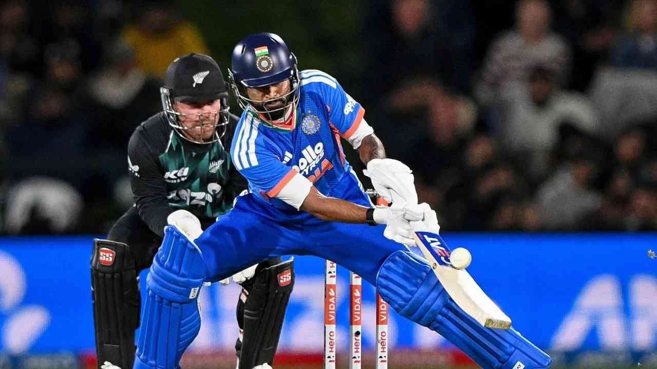 भारताने 2020 च्या दौऱ्यात ऑकलंडमध्ये दोन सामने जिंकले होते. अय्यरने त्यावेळी नाबाद 58 आणि 44 धावा केल्या होत्या. 58 रॅन्सच्या इनिंगसाठी तो  प्लेयर ऑफ द मॅचच्या पुरस्काराचा मानकरी ठरलेला.   (Photo: PTI)