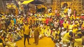 Jejuri Dasara Sohala : येळकोट येळकोट जय मल्हारच्या जयघोषात जेजुरीच्या मर्दानी दसऱ्याला सुरुवात