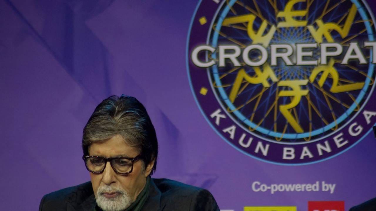 KBC हा केवळ प्रश्नोत्तरांचा कार्यक्रम नाही, तर अनेक वर्षांपासून प्रेक्षकांशी जोडलेला एक लोकप्रिय ब्रँड आहे. अमिताभ बच्चन यांचं व्यक्तिमत्त्व, स्पर्धकांच्या प्रेरणादायी कथा आणि कोट्यवधी रुपये जिंकण्याची संधी यामुळे या कार्यक्रमाबद्दल प्रेक्षकांमध्ये आकर्षण निर्माण होते. मोठ्या प्रेक्षकवर्गापर्यंत पोहोचण्याची संधी मिळत असल्यामुळे कंपन्यांसाठीही हा कार्यक्रम महत्त्वाचा ठरू शकतो. त्यामुळे जाहिराती आणि स्पॉन्सरशिपच्या माध्यमातून कार्यक्रमाच्या व्यावसायिक मूल्याला हातभार लागू शकतो.