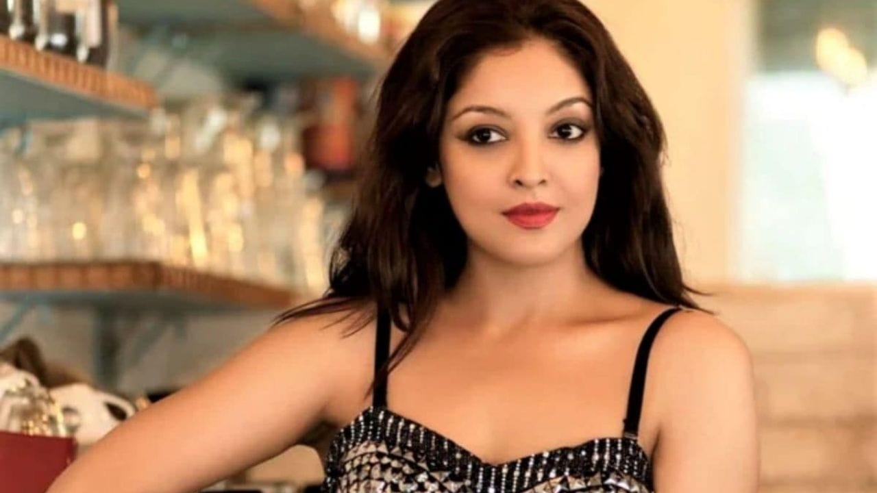 Tanushree Dutta : छळ केला जातो, वेश्याव्यसायात...बॉलिवूडबद्दल तनुश्री दत्तानं केलेला धक्कादायक दावा Tanushree Dutta : छळ केला जातो, वेश्याव्यसायात...बॉलिवूडबद्दल तनुश्री दत्तानं केलेला धक्कादायक दावा